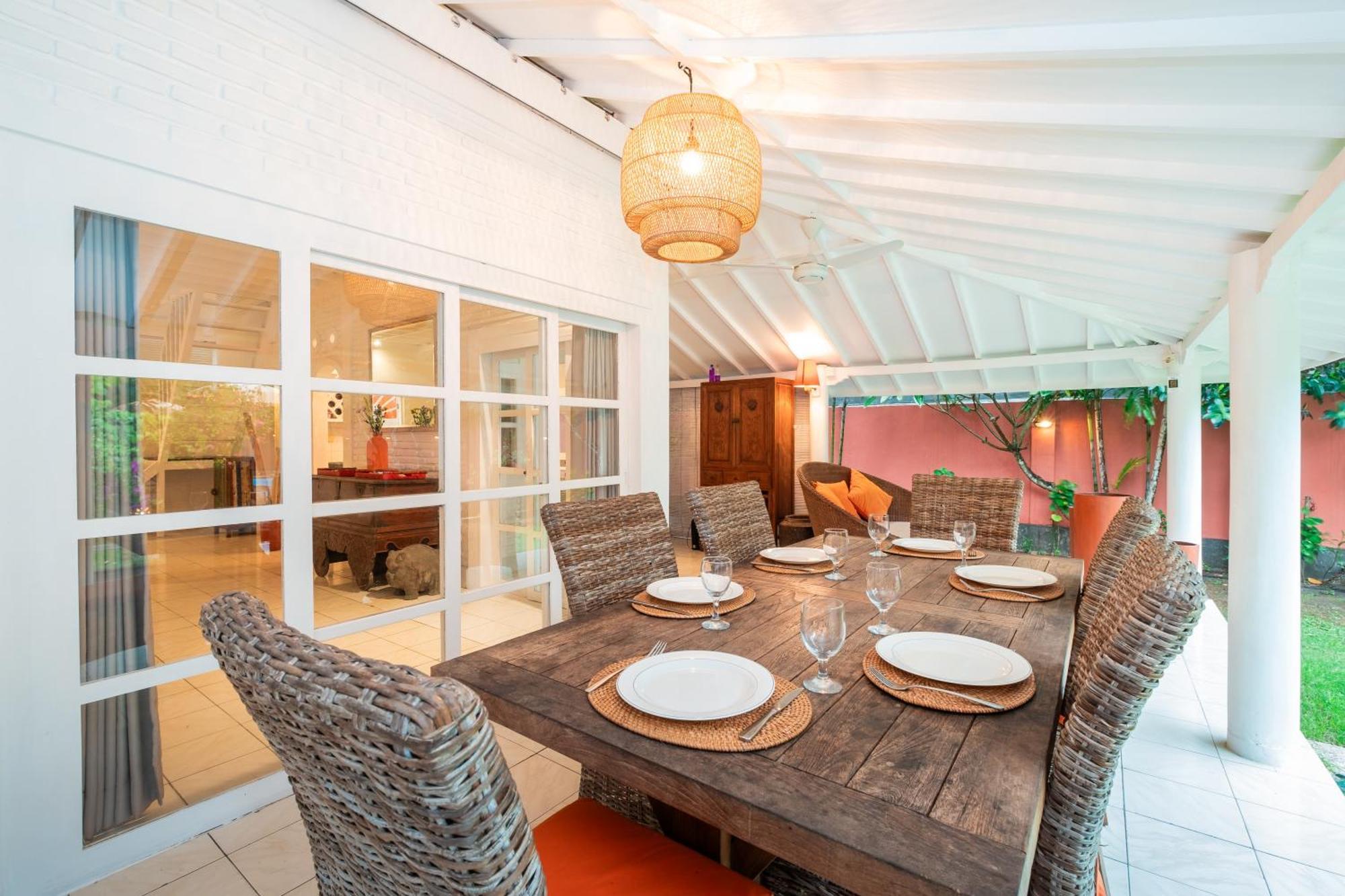 Seminyak Villa Kubuku Экстерьер фото